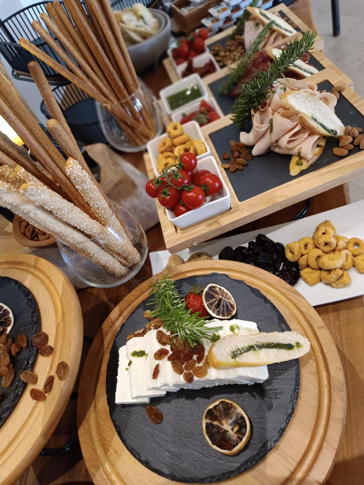 Drymades Inn Resort Dhërmi 外观 照片